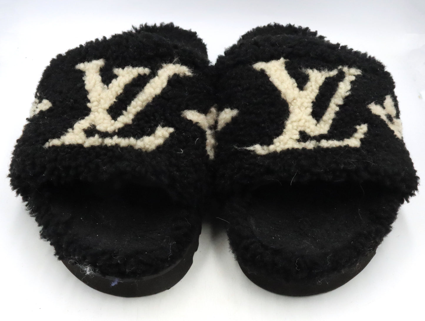 Louis Vuitton black white shearling Paseo flat Comfort mules