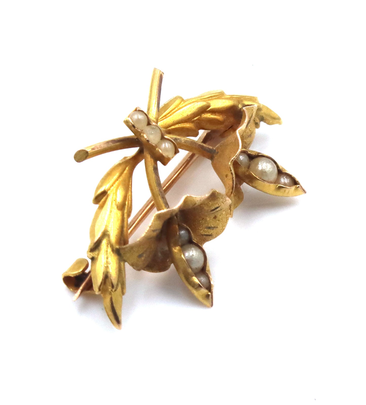 Vintage 10kt yellow gold pearl bean brooch