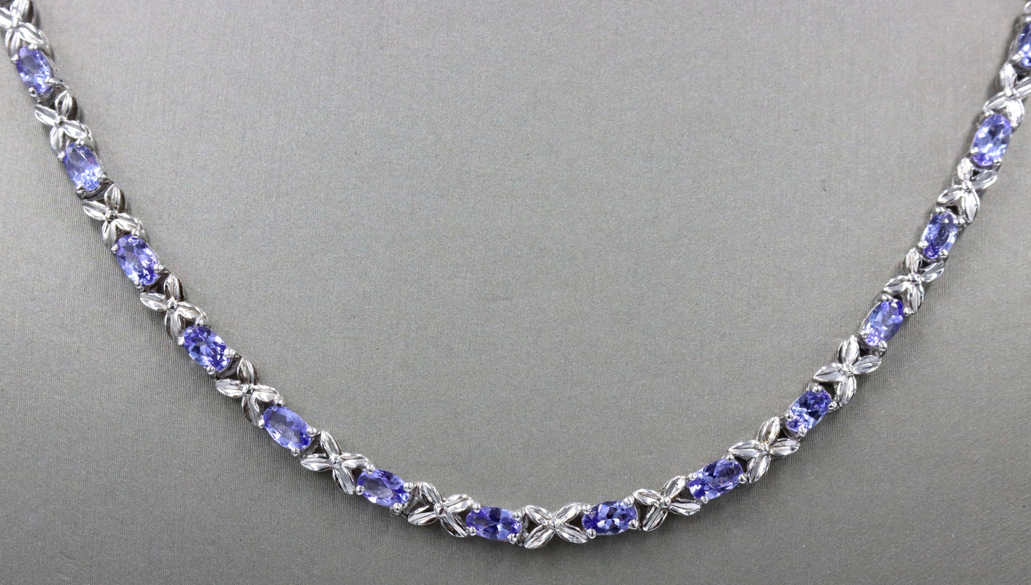 Set of 925 Sterling silver necklace, Pendant and 2 rings