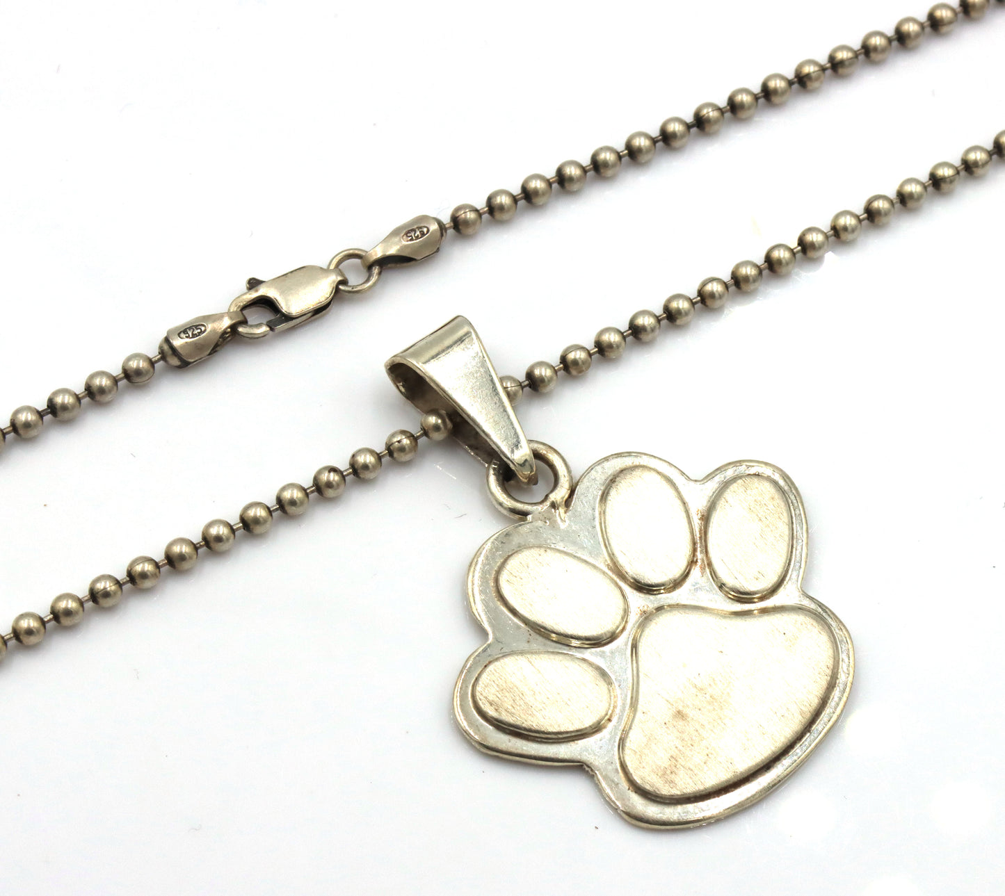 Group lot of 7 vintage 925 sterling silver pendants on chain necklaces