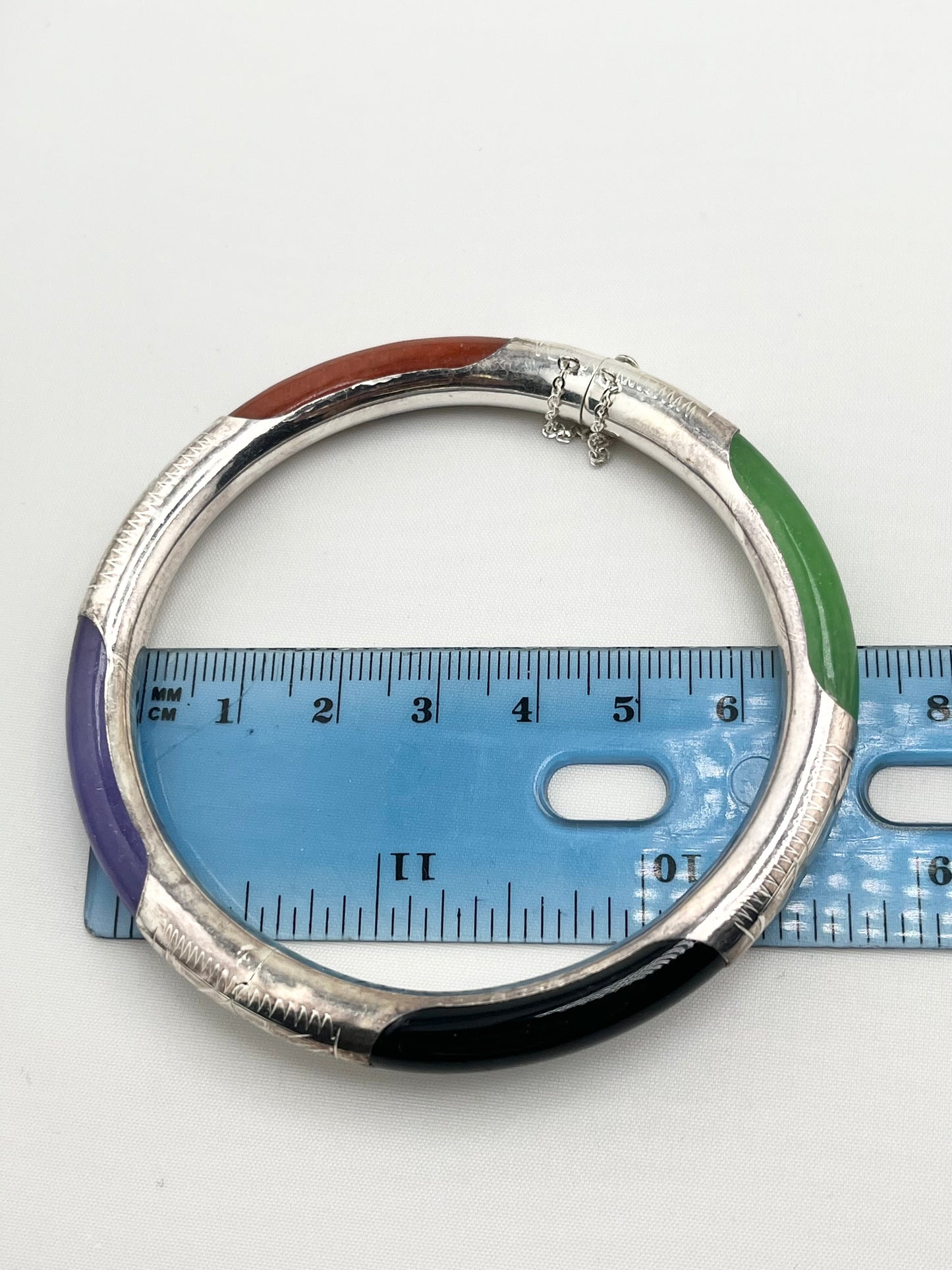 925 Sterling Silver Kwan Collection Hinged Bangle With Multi Color Jade Detail