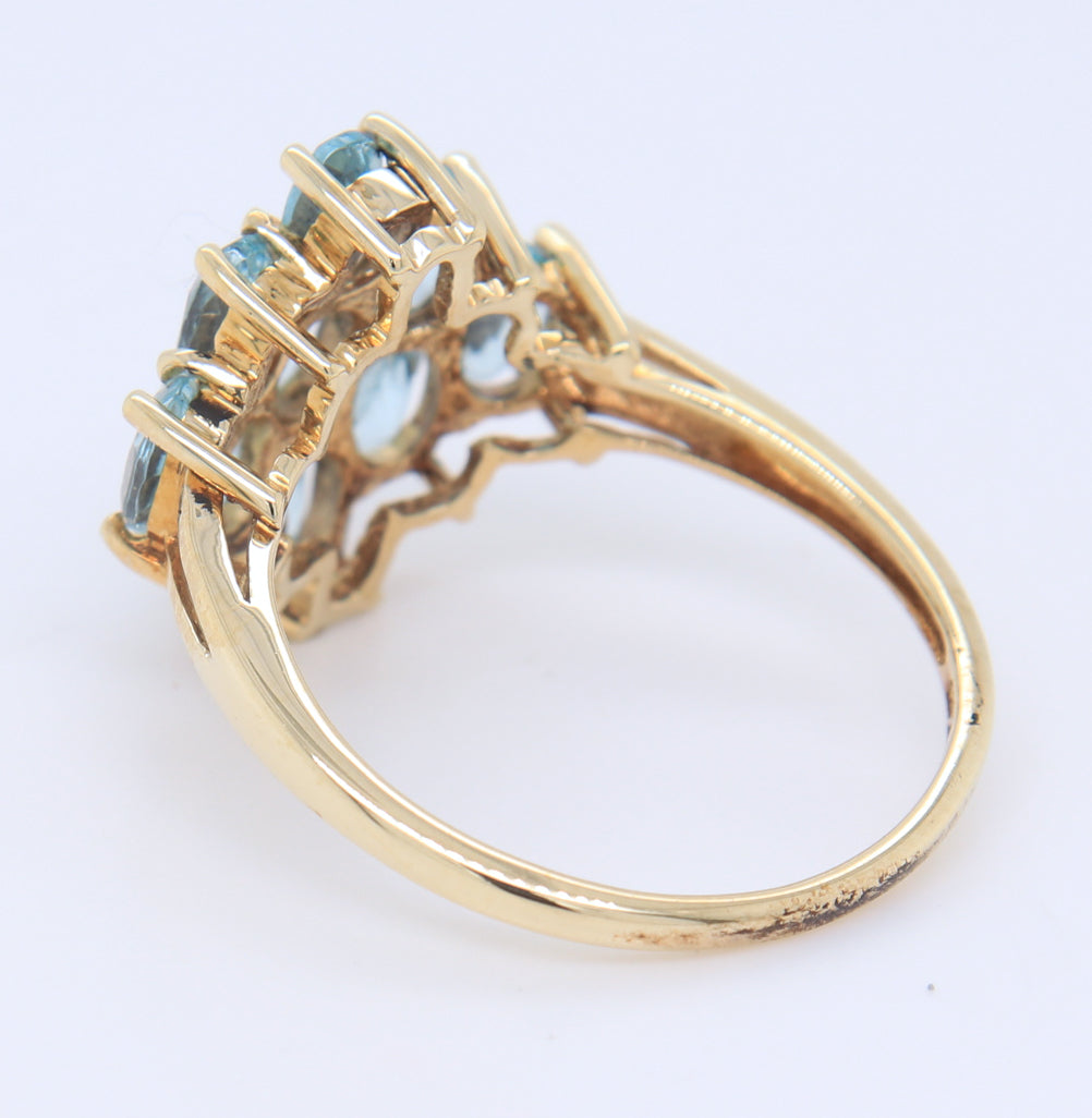 10KT Yellow Gold Blue Topaz Ring
