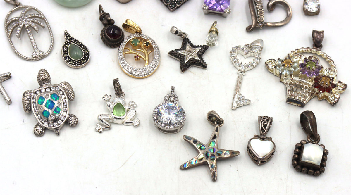 Group lot of Vintage 925 sterling silver charms pendants