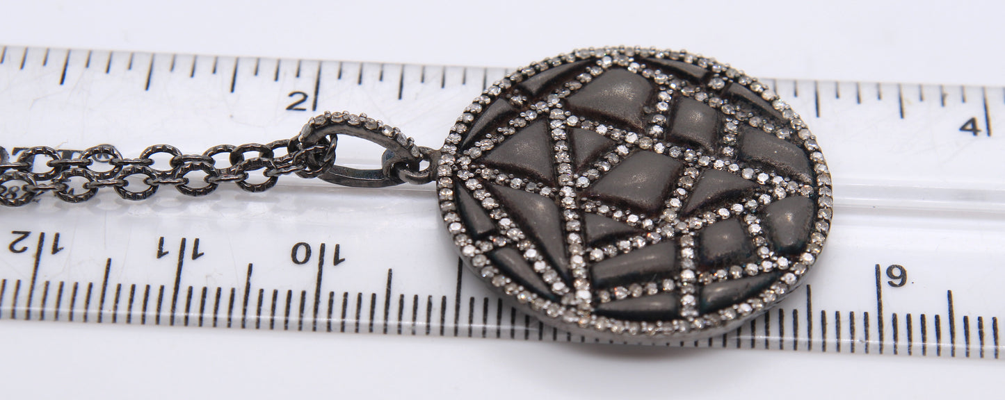 Silver Oxi Quilted Diamond Pendant on Chain