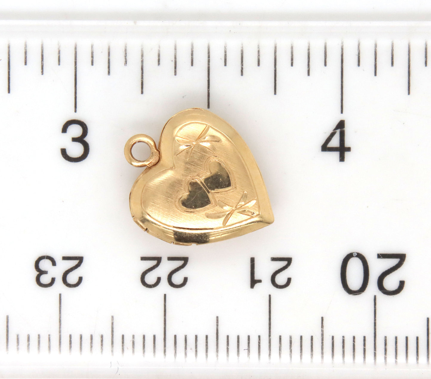 14kt Yellow gold locket pendant