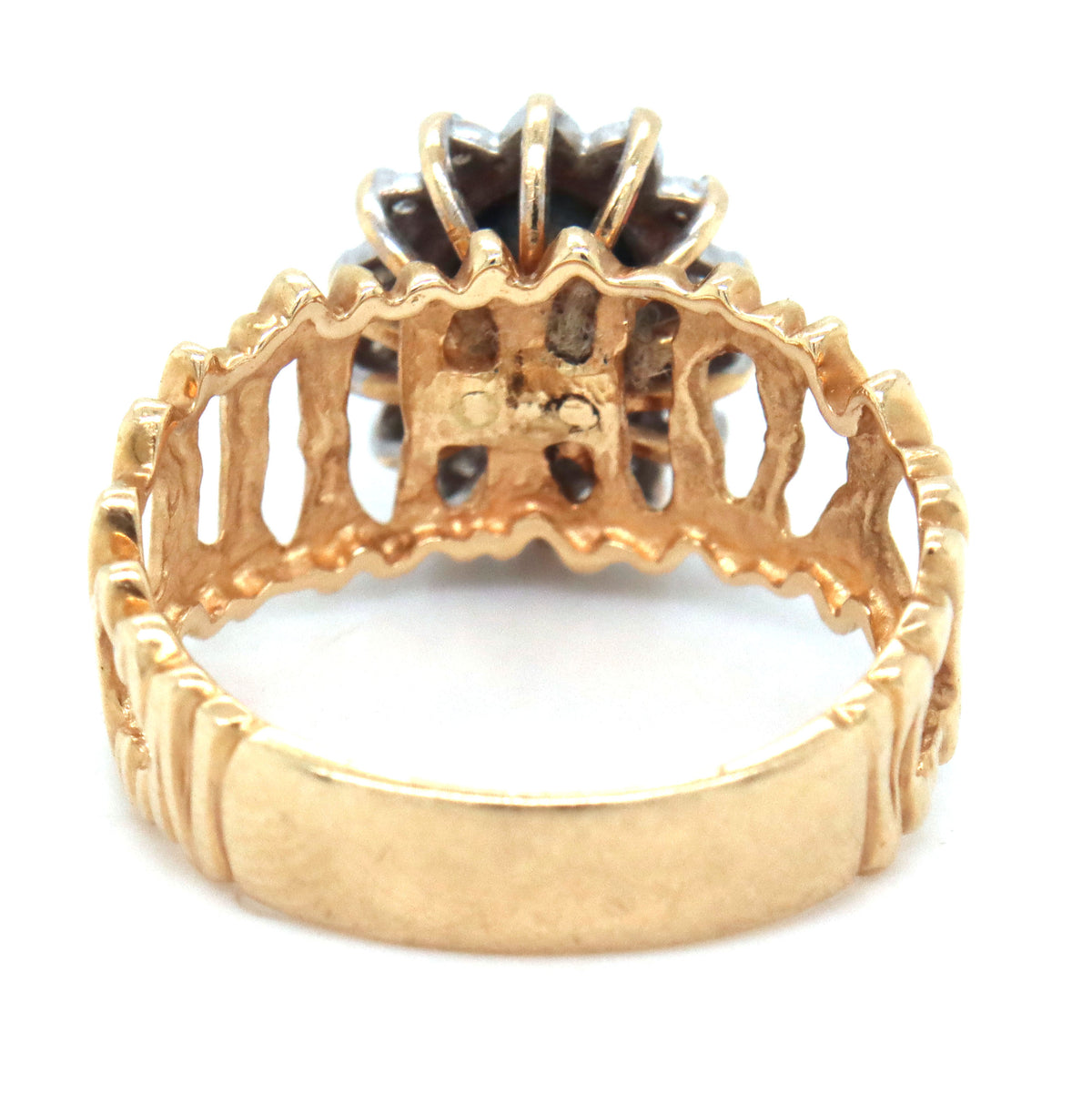 14kt Yellow gold blue sapphire and diamond ring