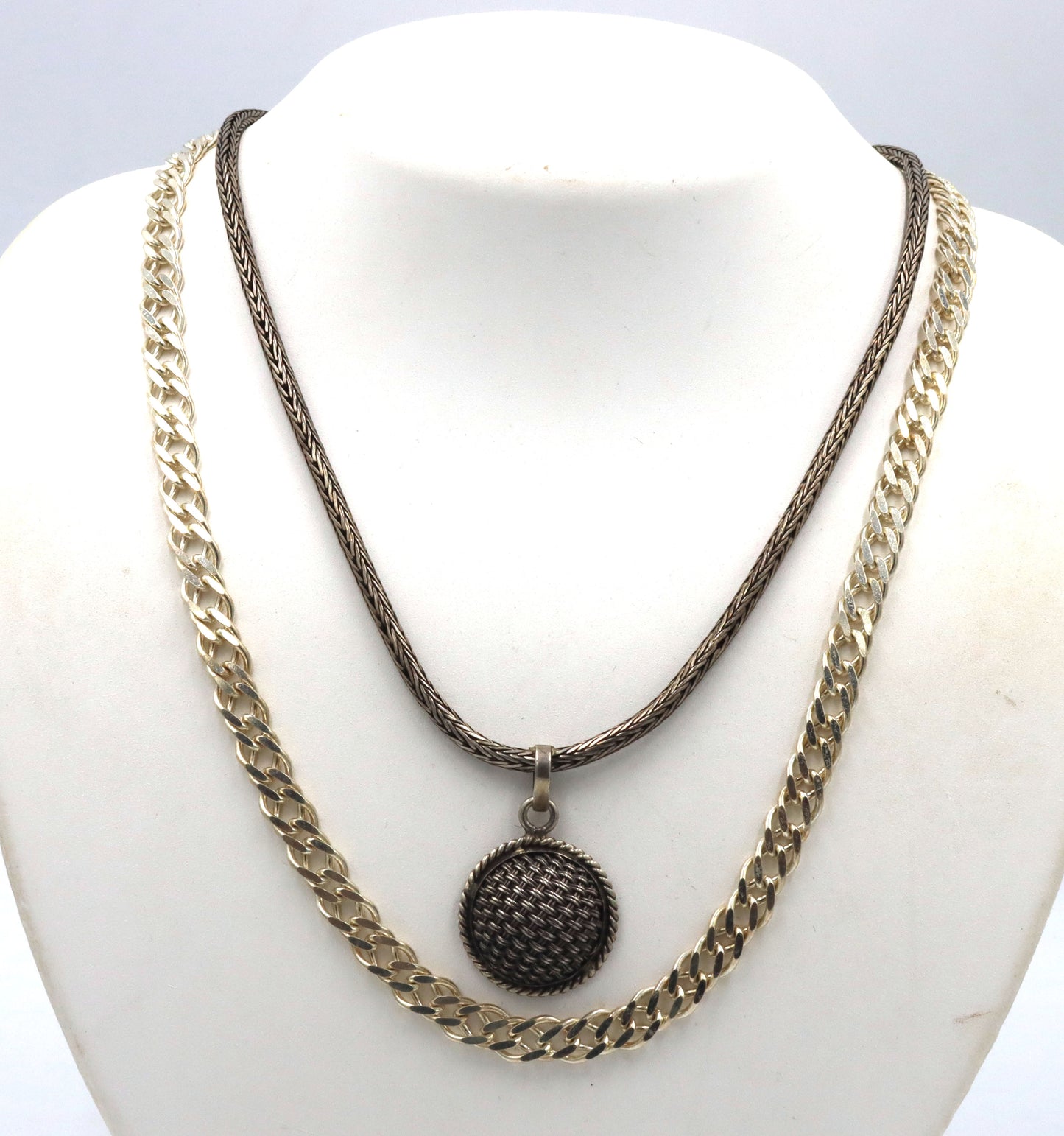 Group lot of 2 vintage 925 sterling silver necklaces