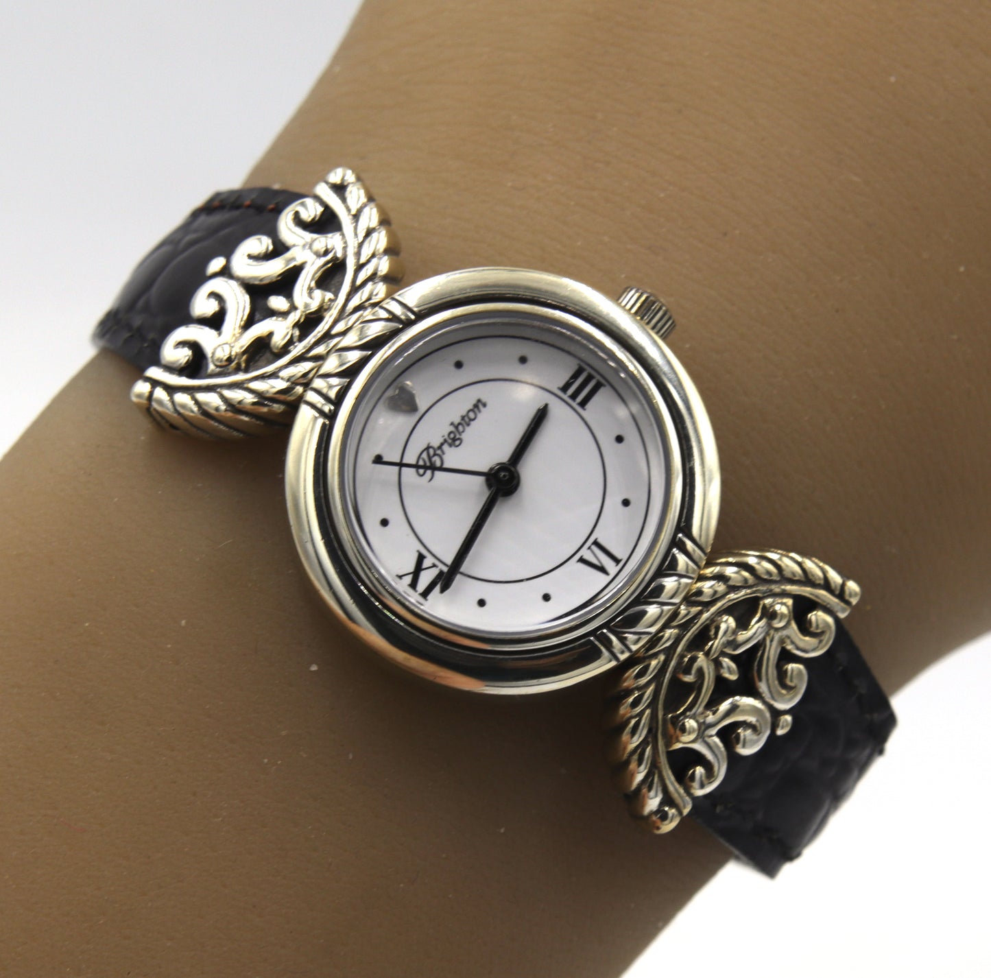 Brighton quartz white dial on leather strap watch