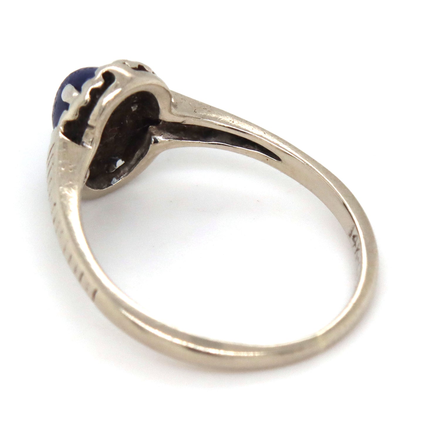 14kt White gold Linde star sapphire ring
