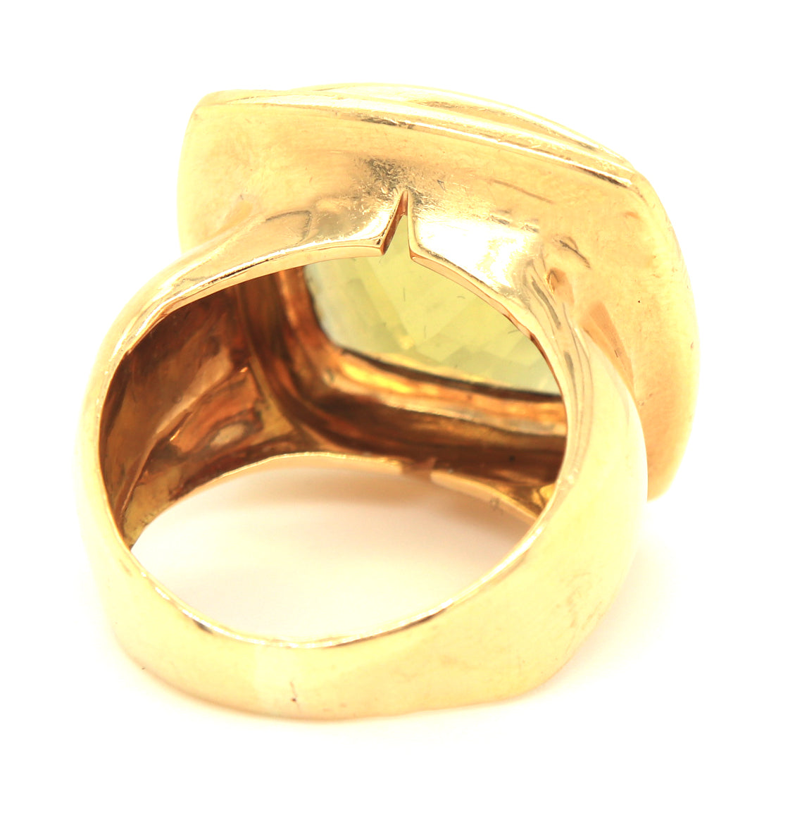 18kt Yellow gold square cushion cut lemon quartz and diamond cocktail ring