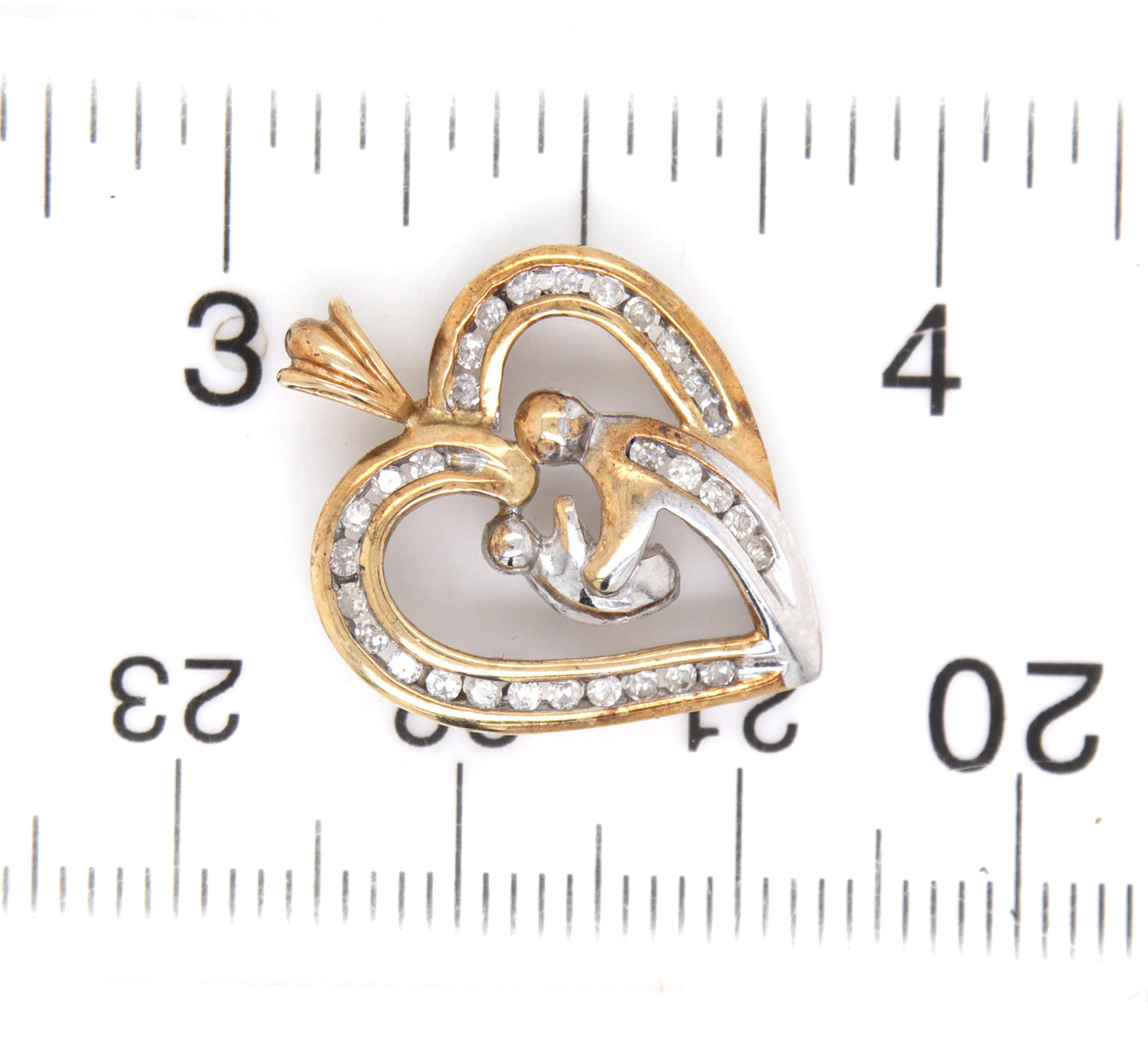 10kt Yellow gold heart shaped mother and baby pendant