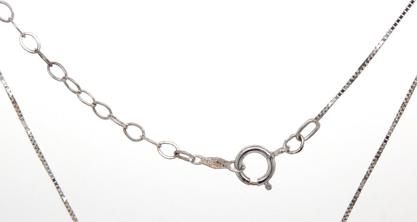 10kt White gold 0.15ctw diamond pendant on chain