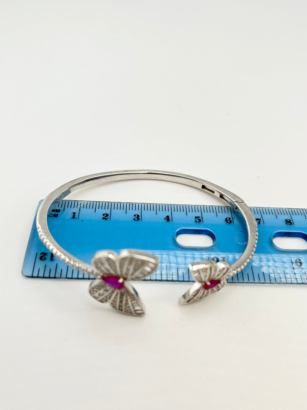 925 Sterling Silver Stunning Twin Butterfly Cuff With Baguette And Round Rhinestone Cuff Bracelet