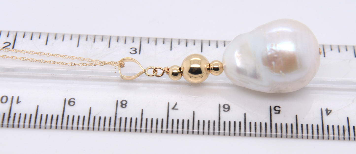 18KT Yellow Gold Baroque Drop pearl Necklace