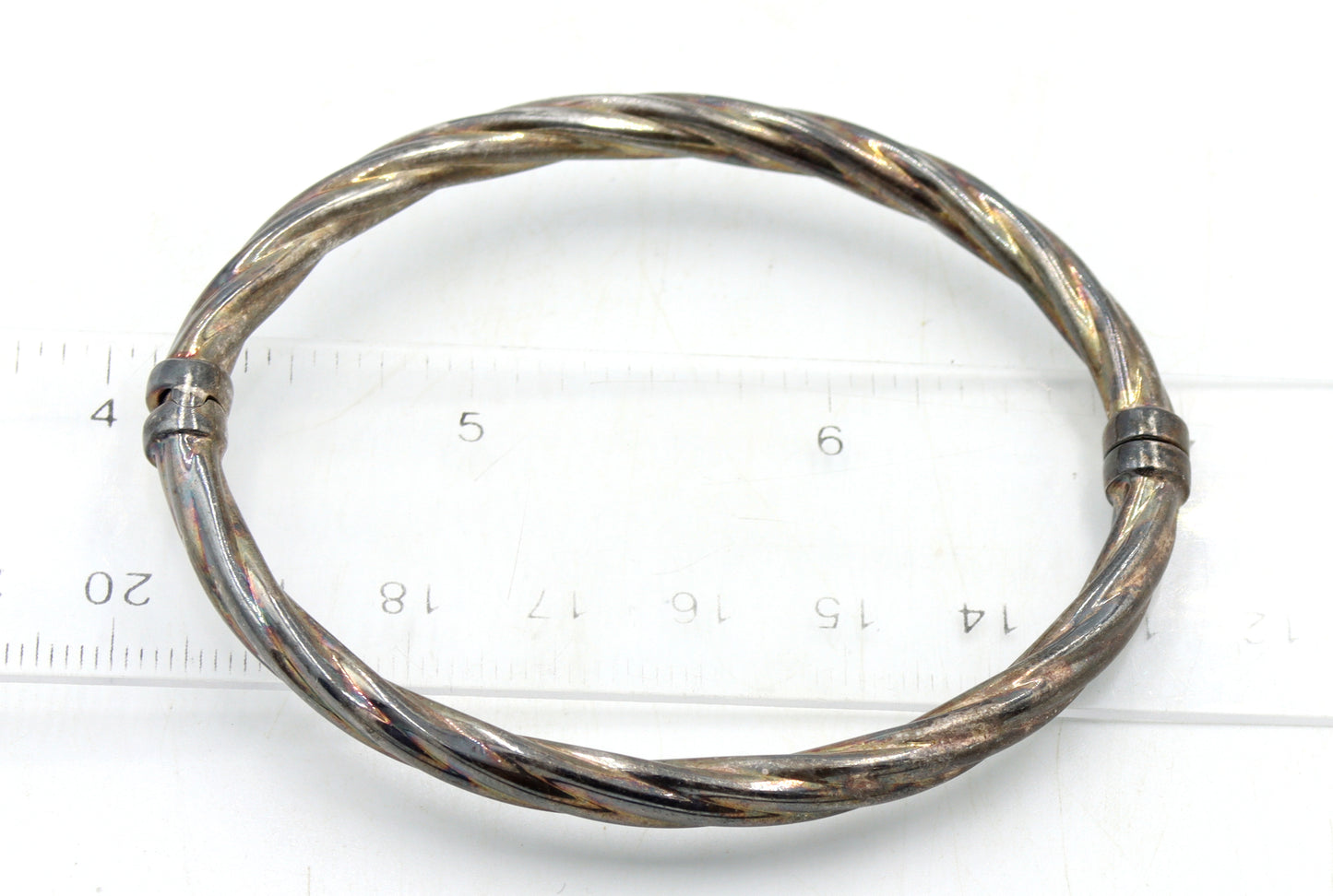 Group lot of 4 Vintage 925 sterling silver bangles