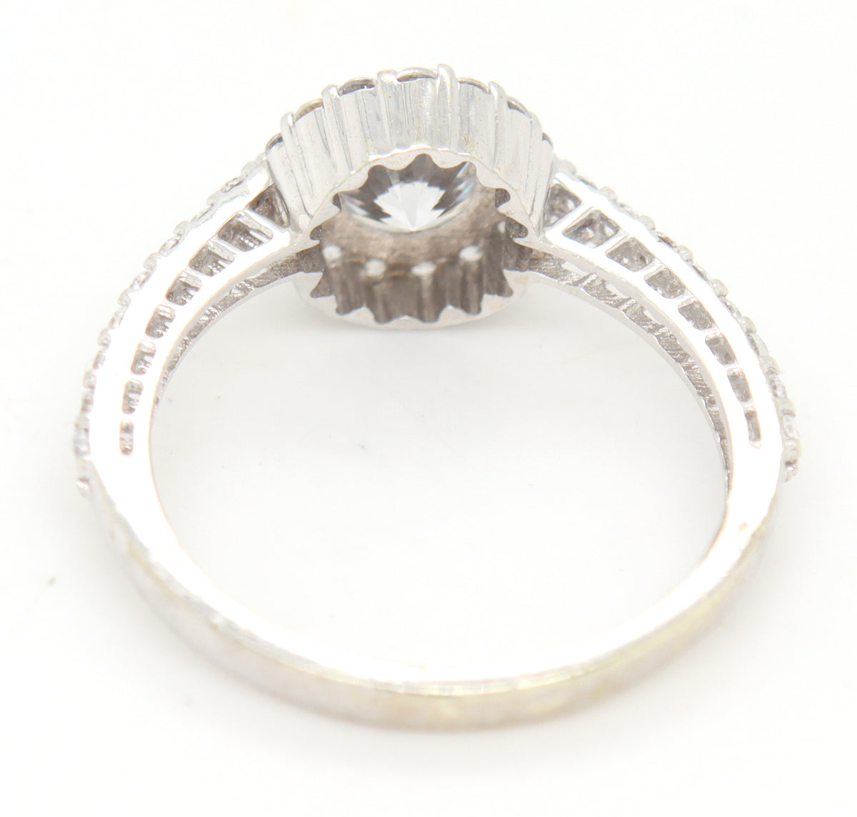9kt White gold cubic zirconia engagement ring