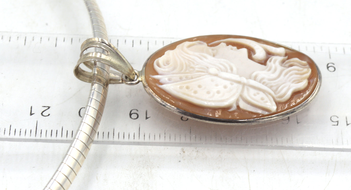 925 Sterling silver Cameo pendant on Italian omega chain