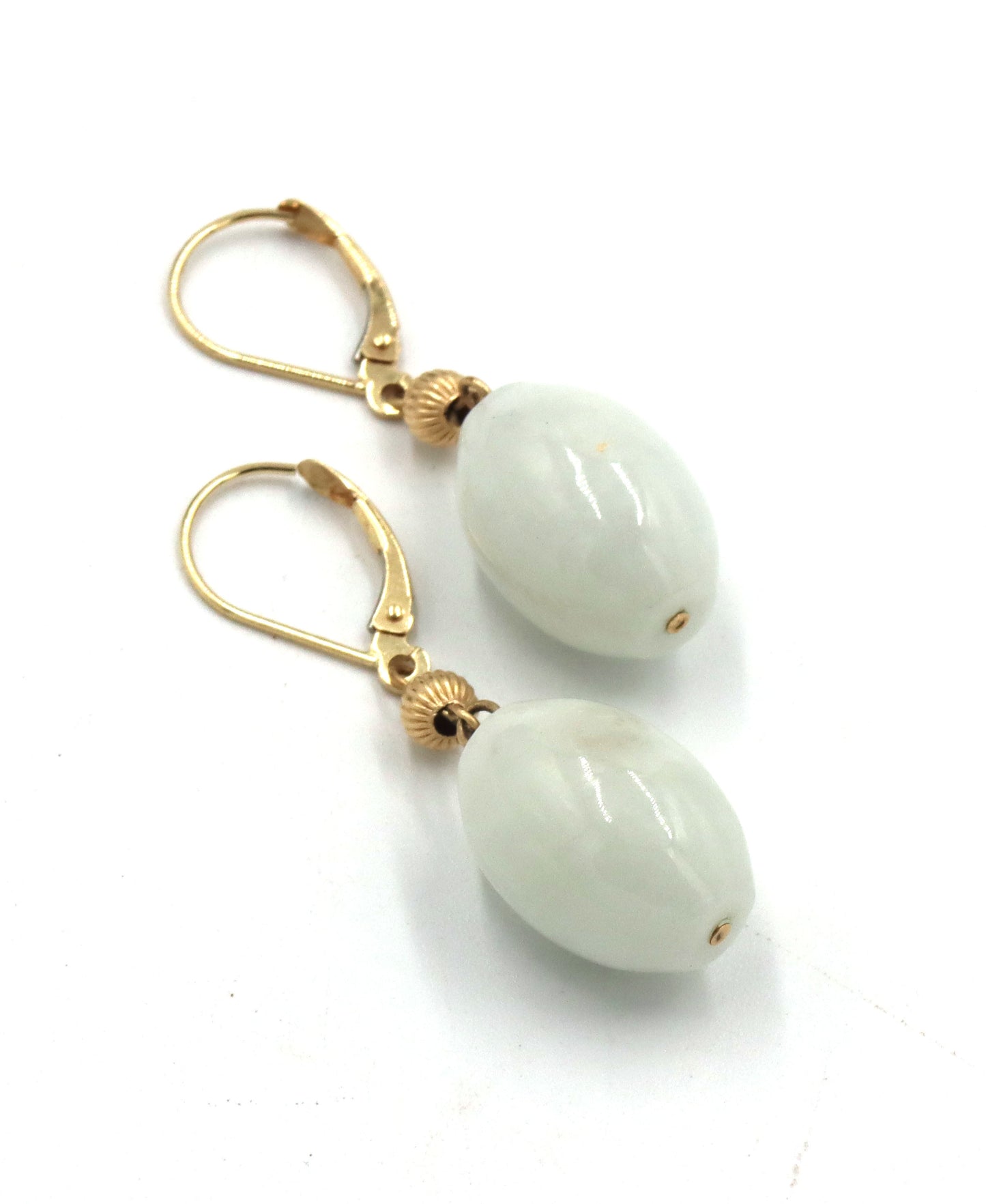 14kt Yellow gold Lavender Jade dangle earrings