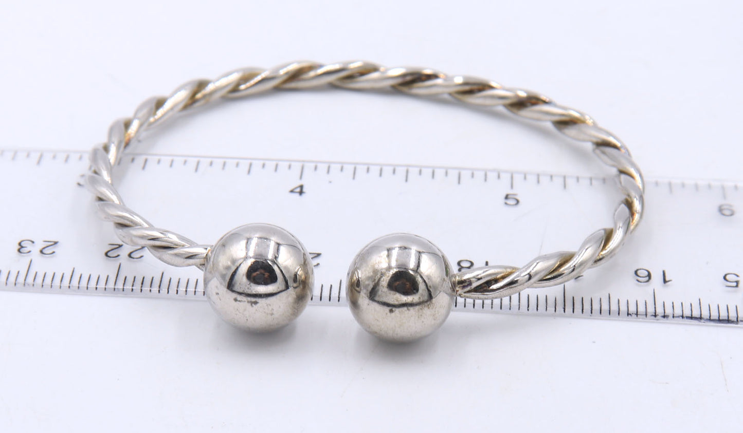 Group Lot of Vintage 925 Sterling Silver Bangles