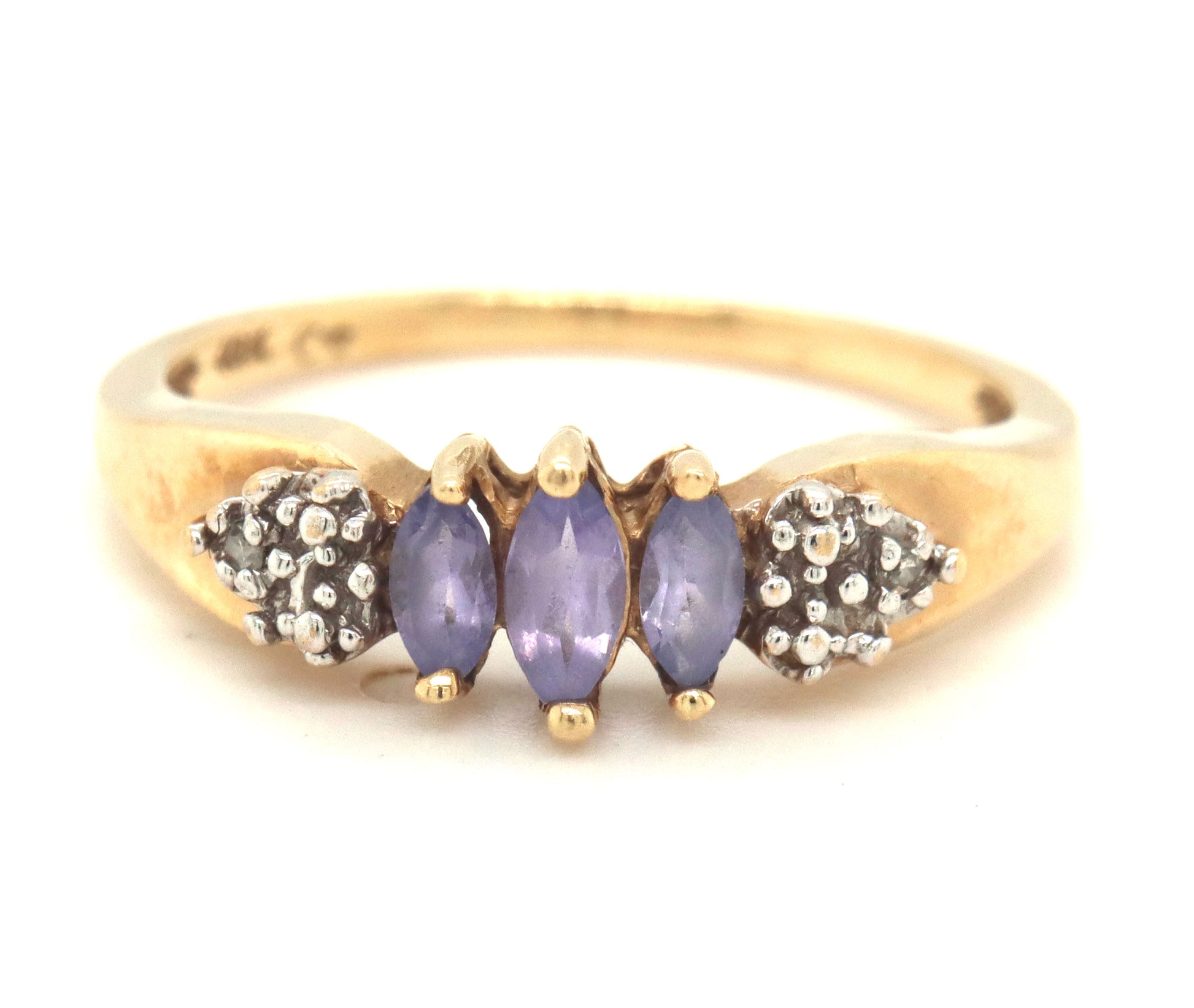 10kt Yellow gold Iolite ring