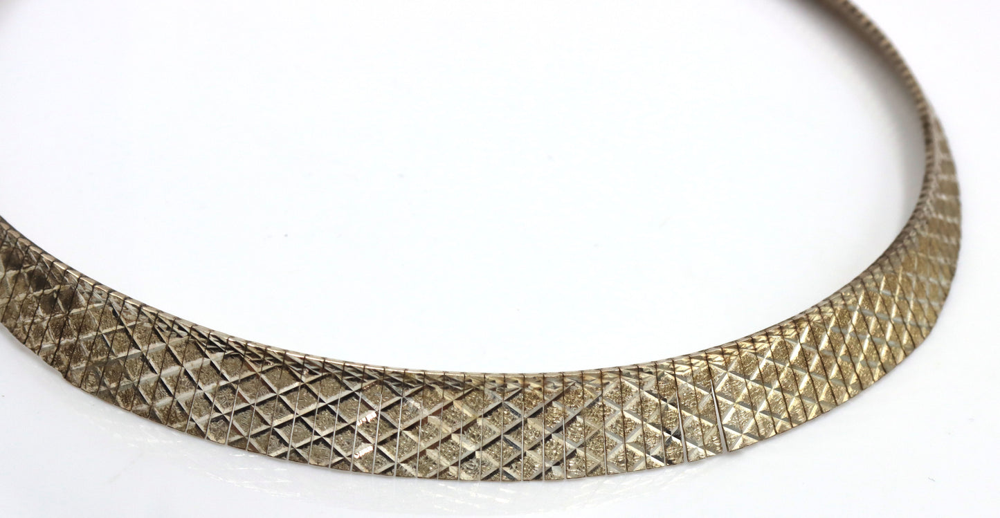 Group lot of 2 vintage 925 sterling silver necklaces