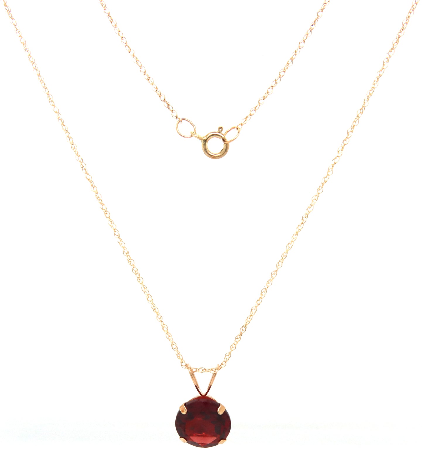 10kt Yellow gold 2.50ct Garnet pendant on chain