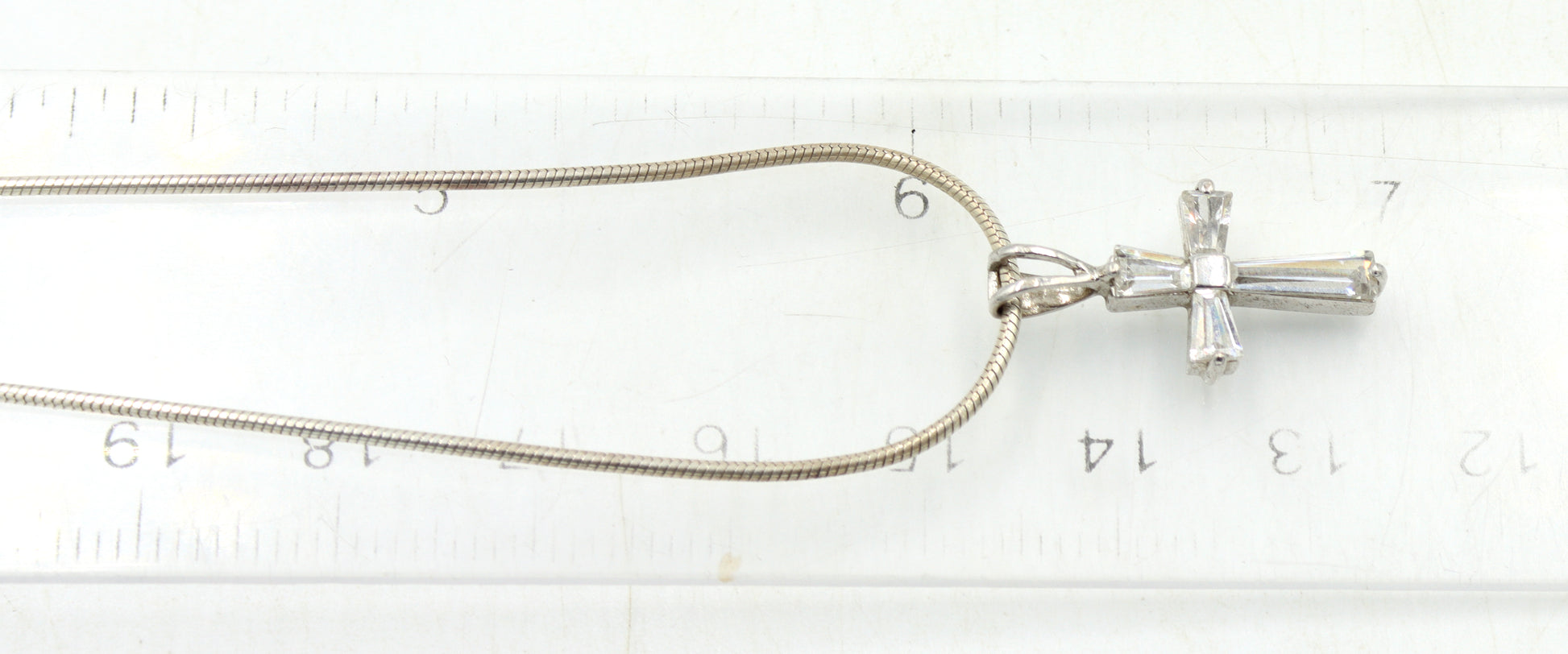 Group lot of 7 Vintage 925 sterling silver necklaces