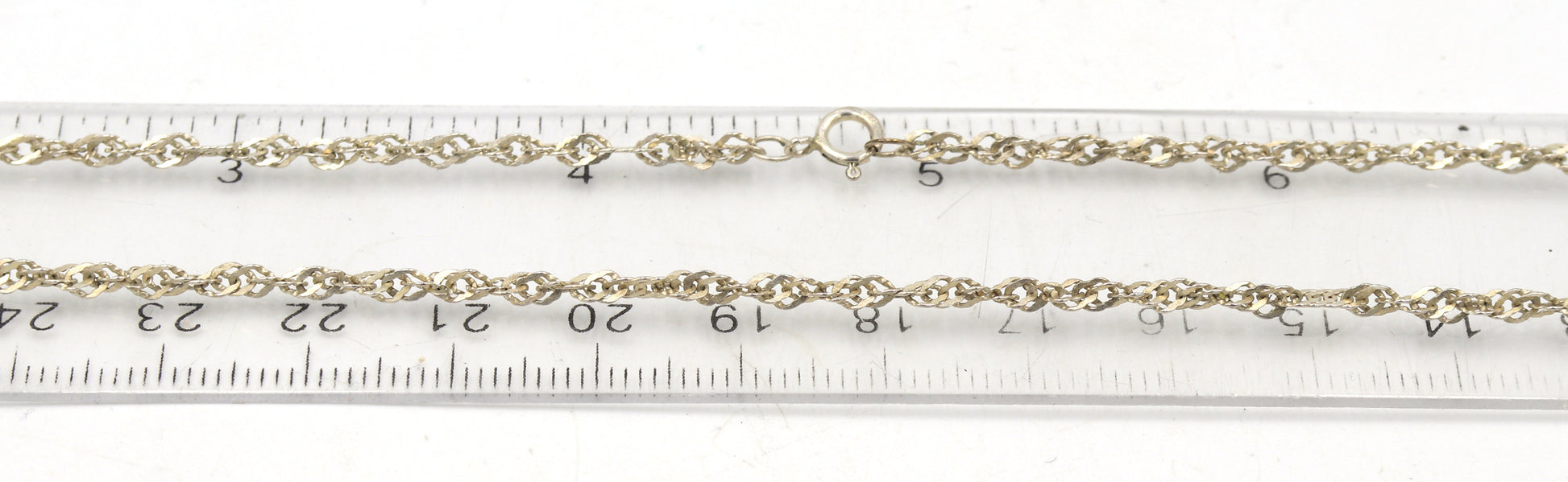 Group of 6 vintage 925 sterling silver necklaces