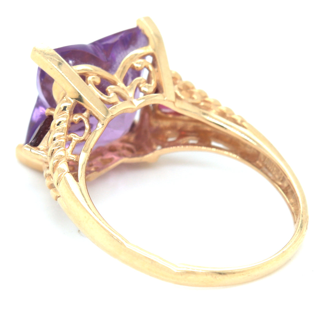 14kt Yellow gold Amethyst cocktail ring