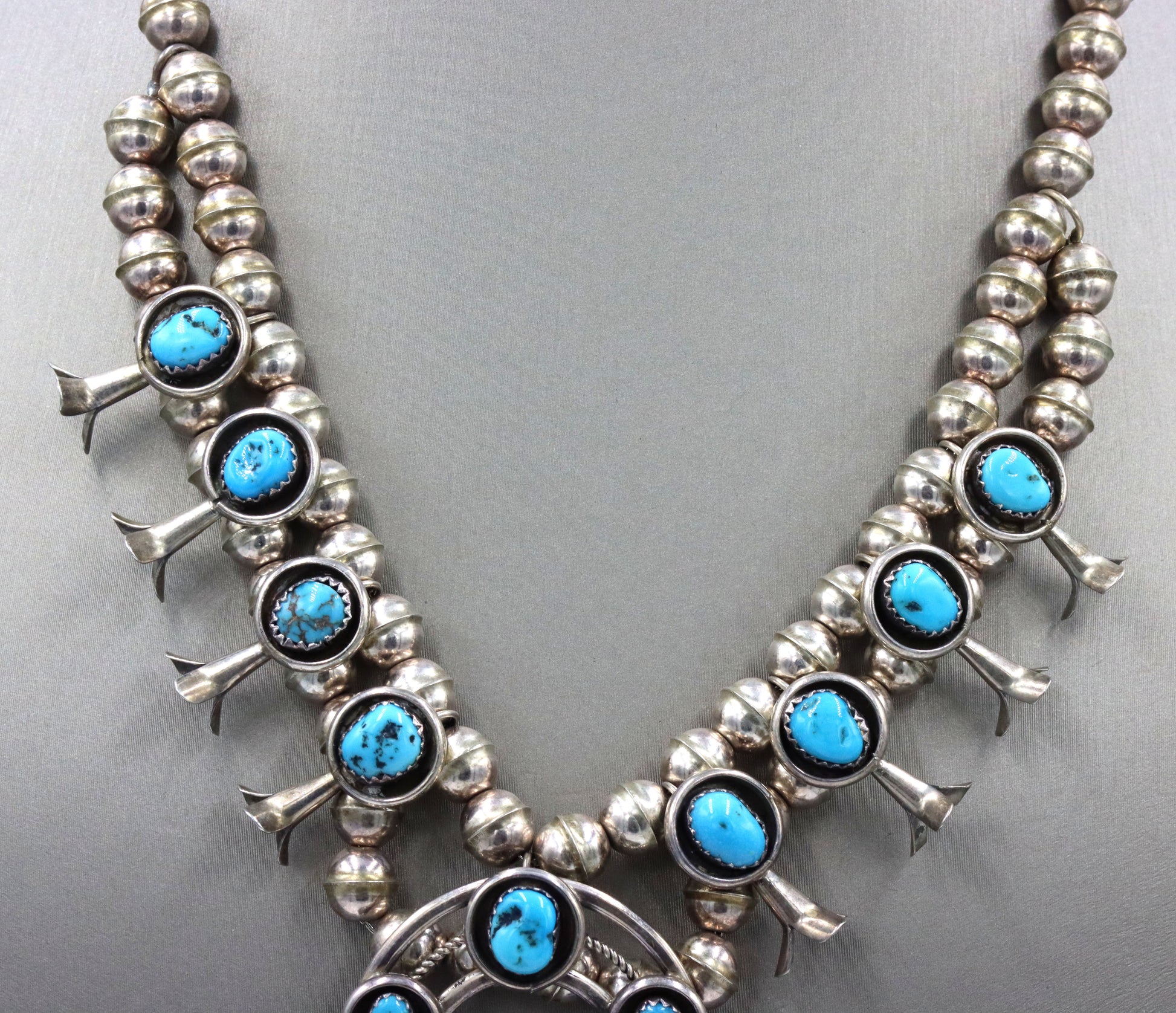 Navajo Kingman PG turquoise sterling silver necklace