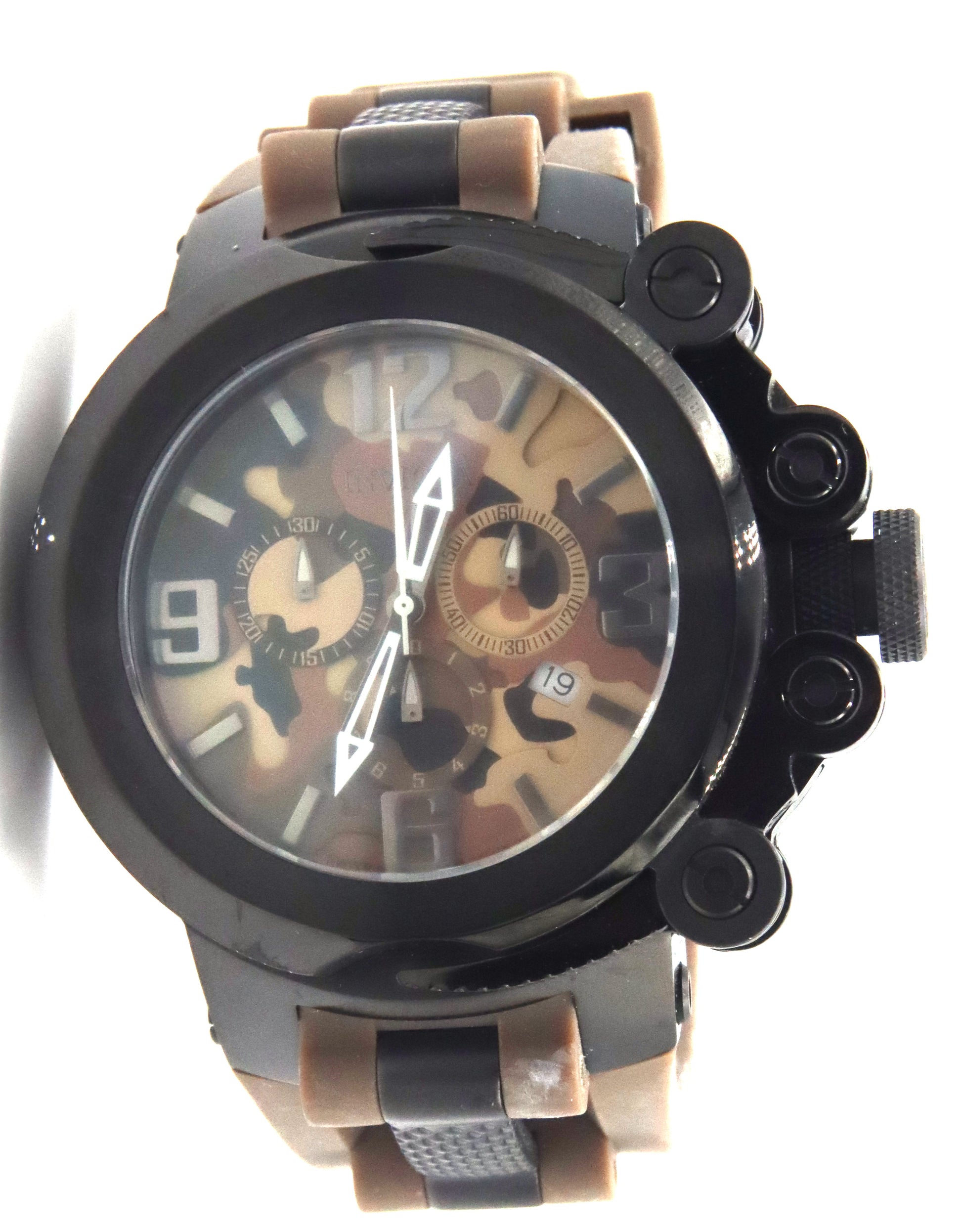 Invicta Coalition forces men watch