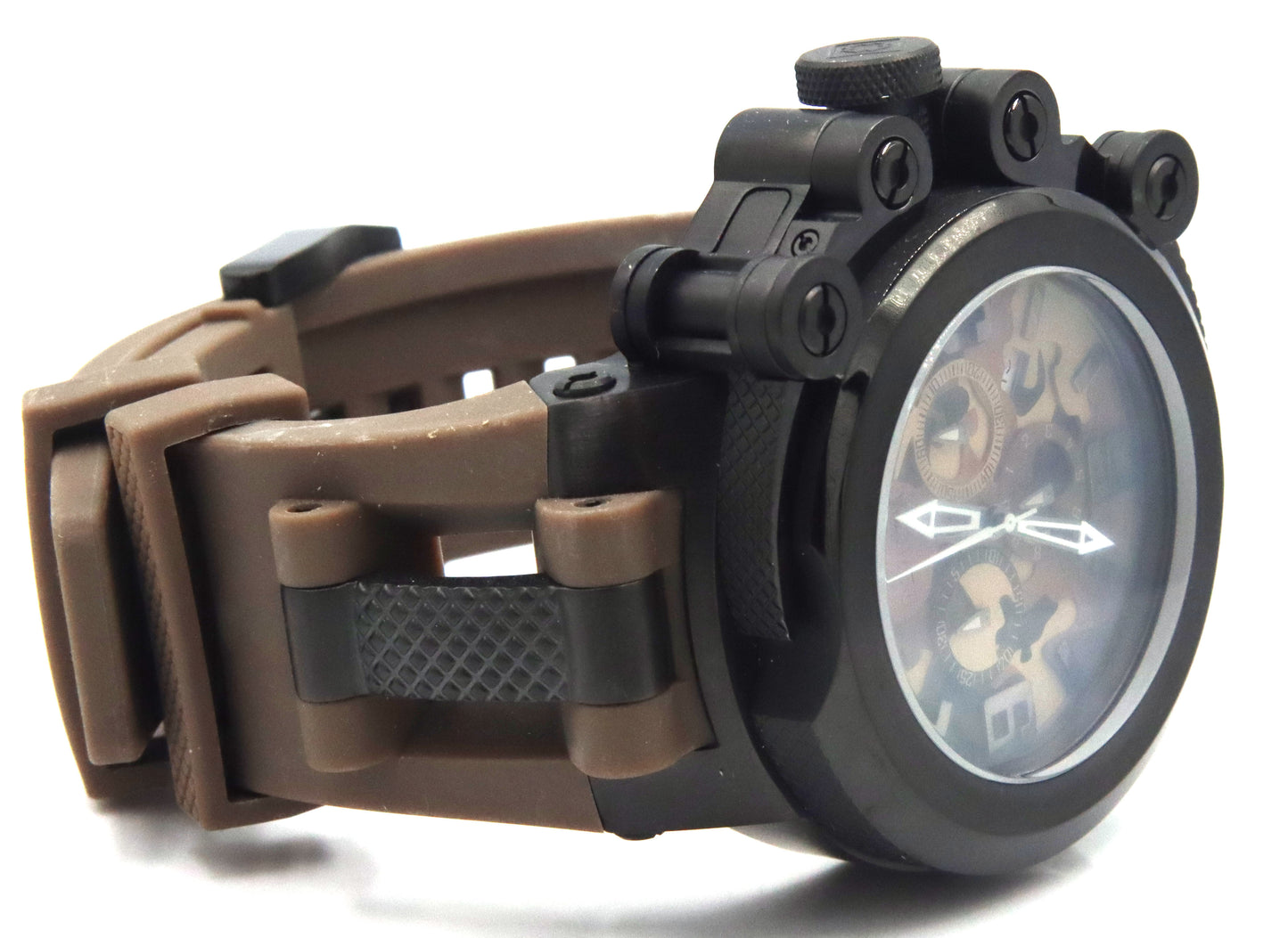 Invicta Coalition forces men watch