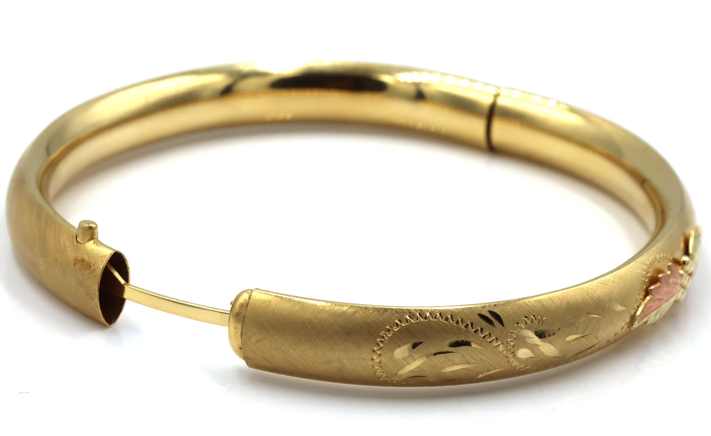 Gold plated flower engraved bangle bracelet