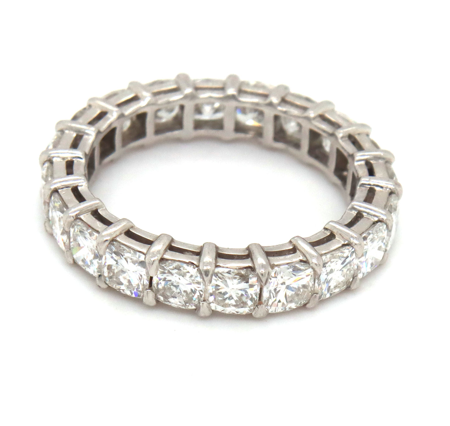 Platinum 4.05ctw cushion cut diamond band