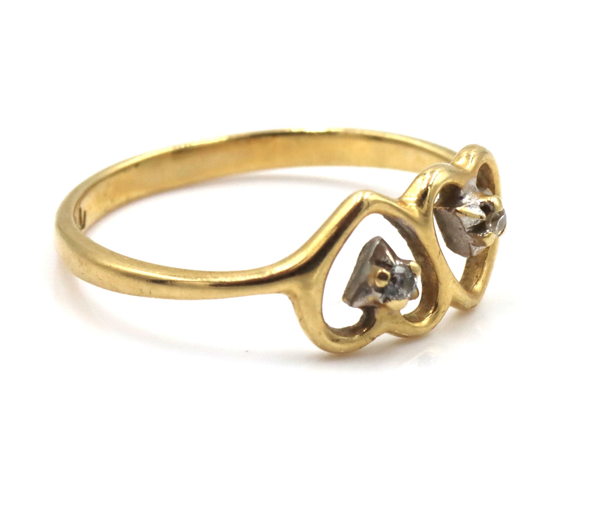 14kt Yellow gold 2 heart shaped ring with diamond accents