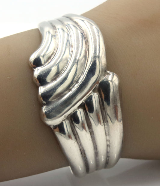 Vintage 925 sterling silver Mexico signed cuff bangle