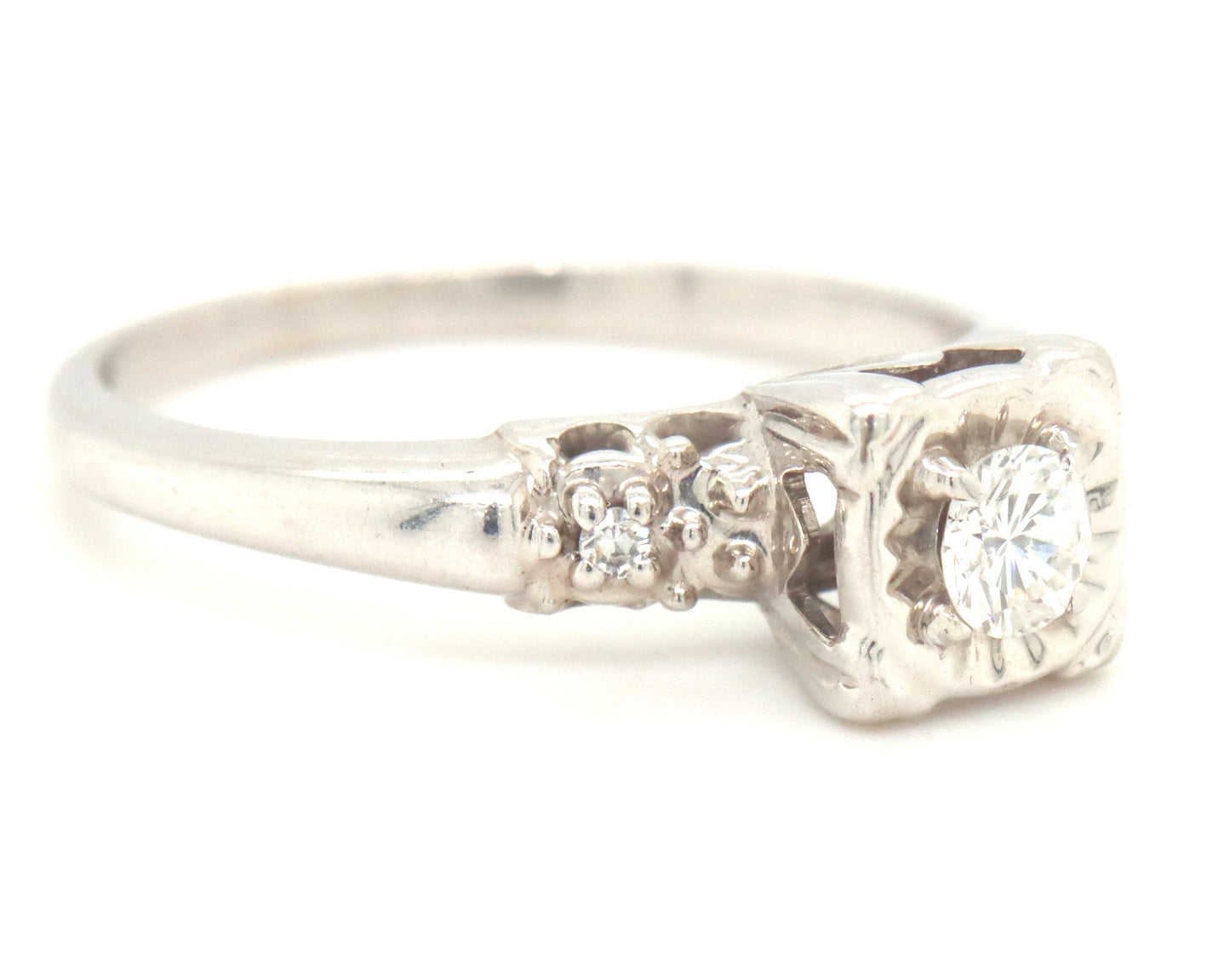 14kt White gold RBC diamond ring