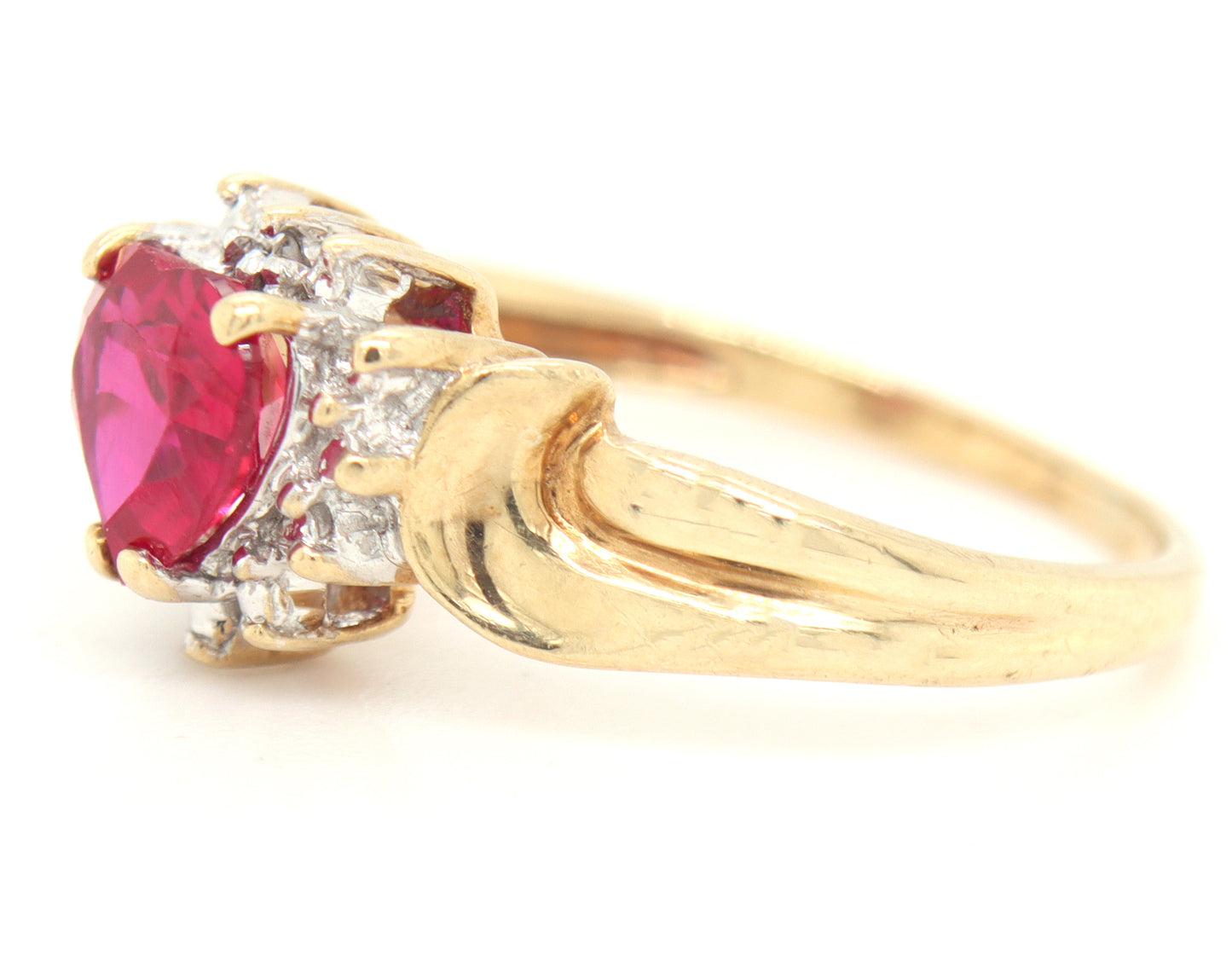 10kt Yellow gold heart shaped pink topaz and diamond ring