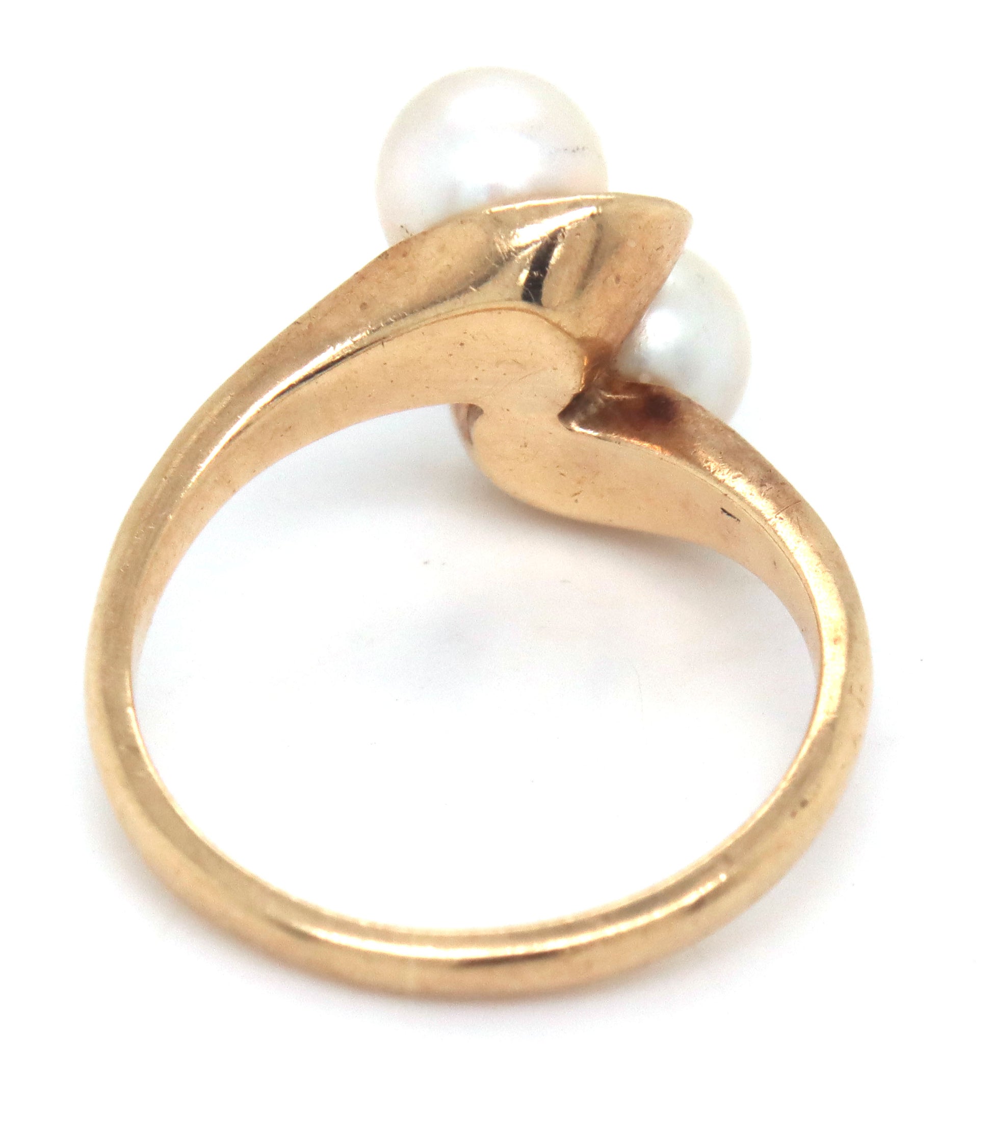 10kt Yellow gold fresh water pearl ring