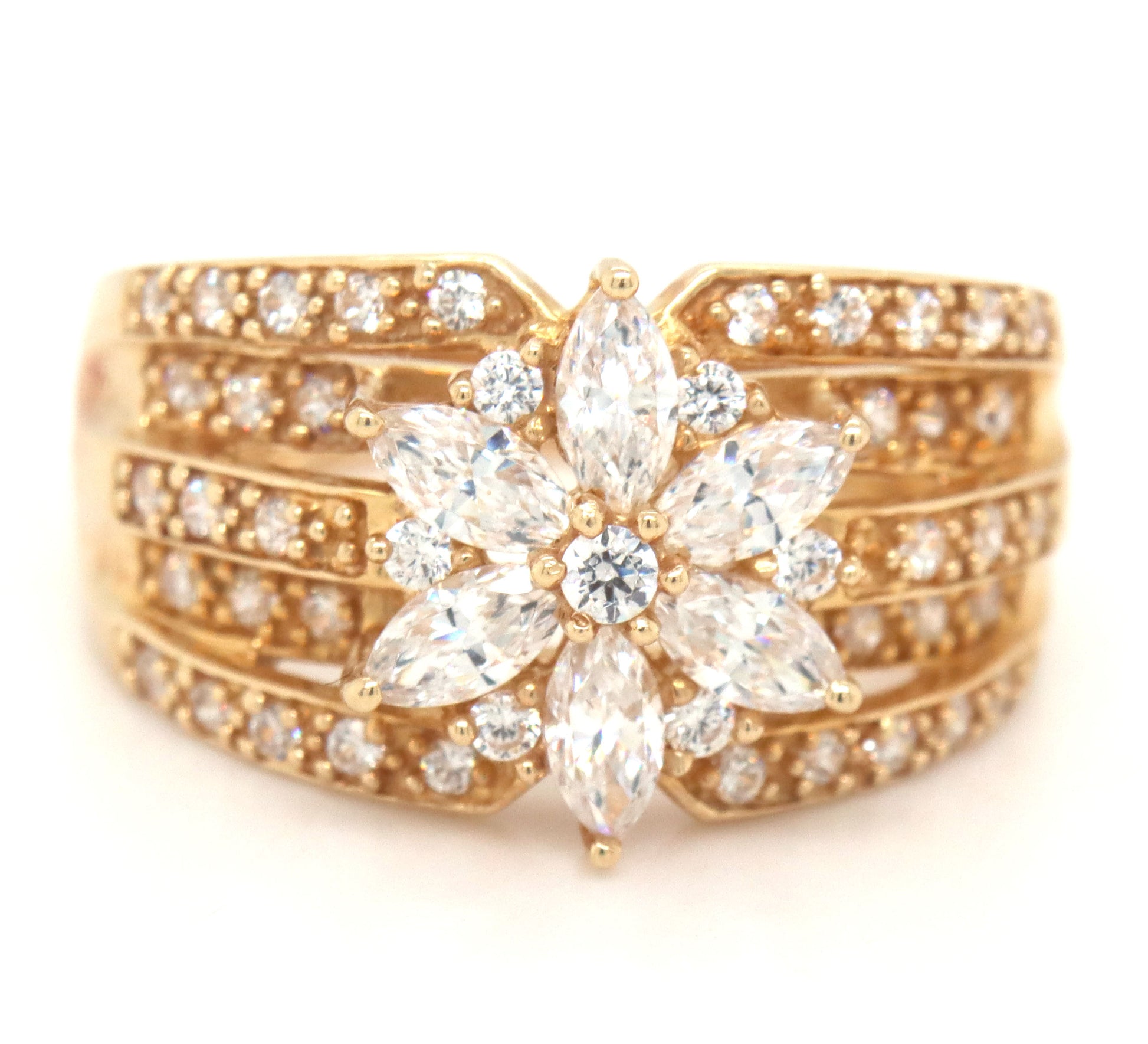 14kt Yellow gold cubic zirconia flower design ring