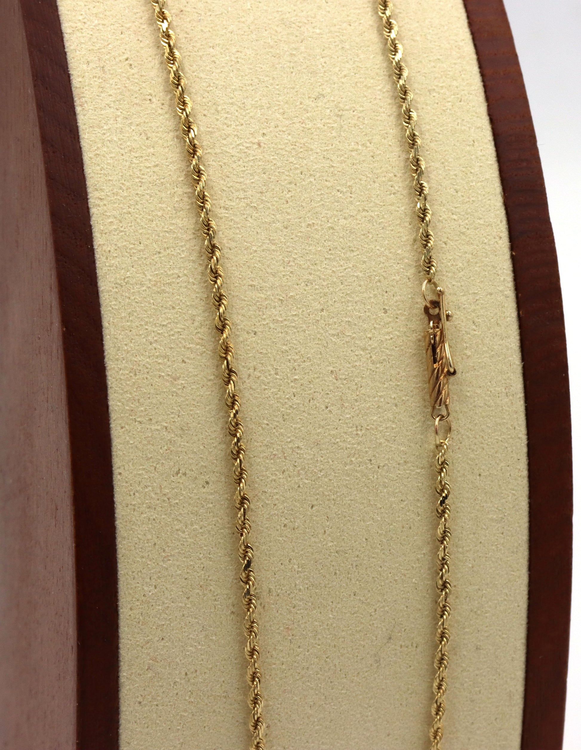 14kt Yellow gold rope chain necklace