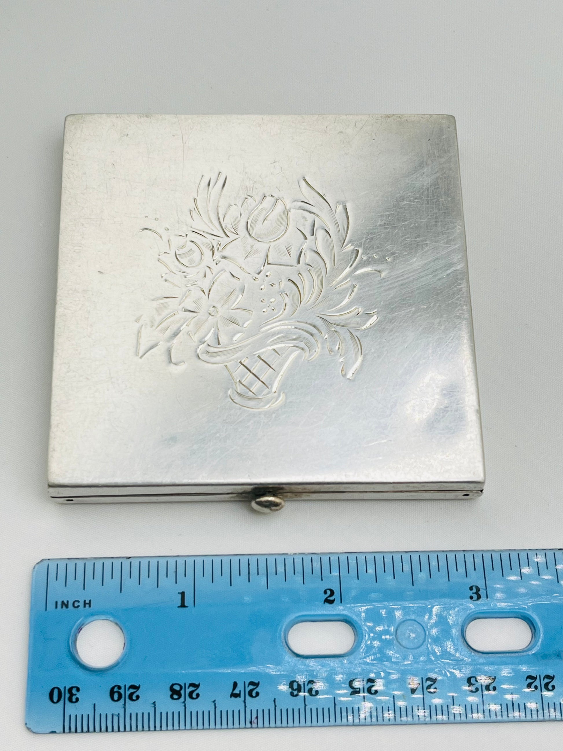 Sterling Silver Engraved Wadsworth Vanity Case Powder Compacts