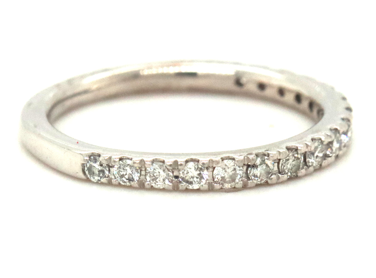 10kt White gold 0.50ctw diamond band