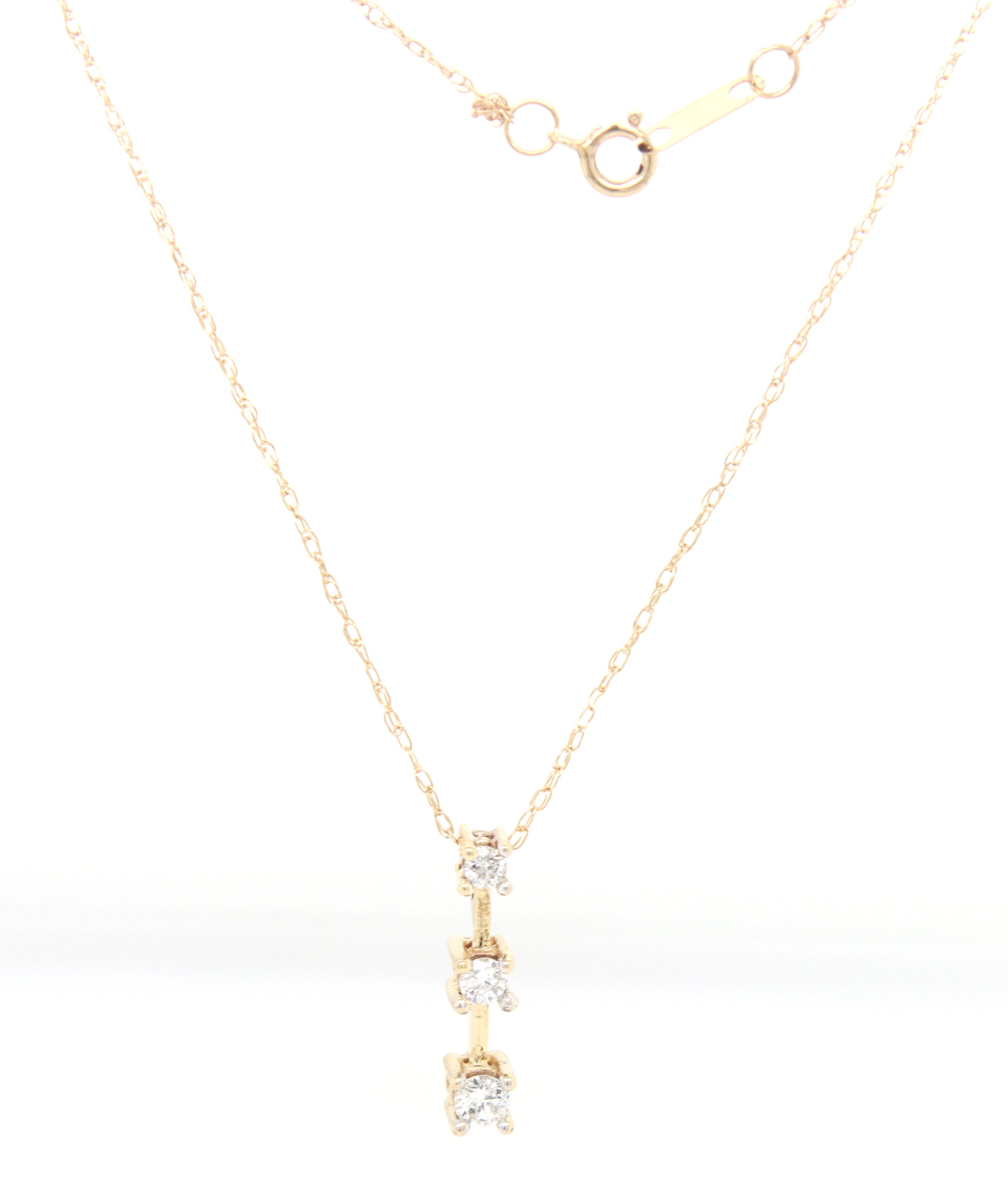 10kt Yellow gold 0.20ctw 3 stone diamond bar pendant on chain