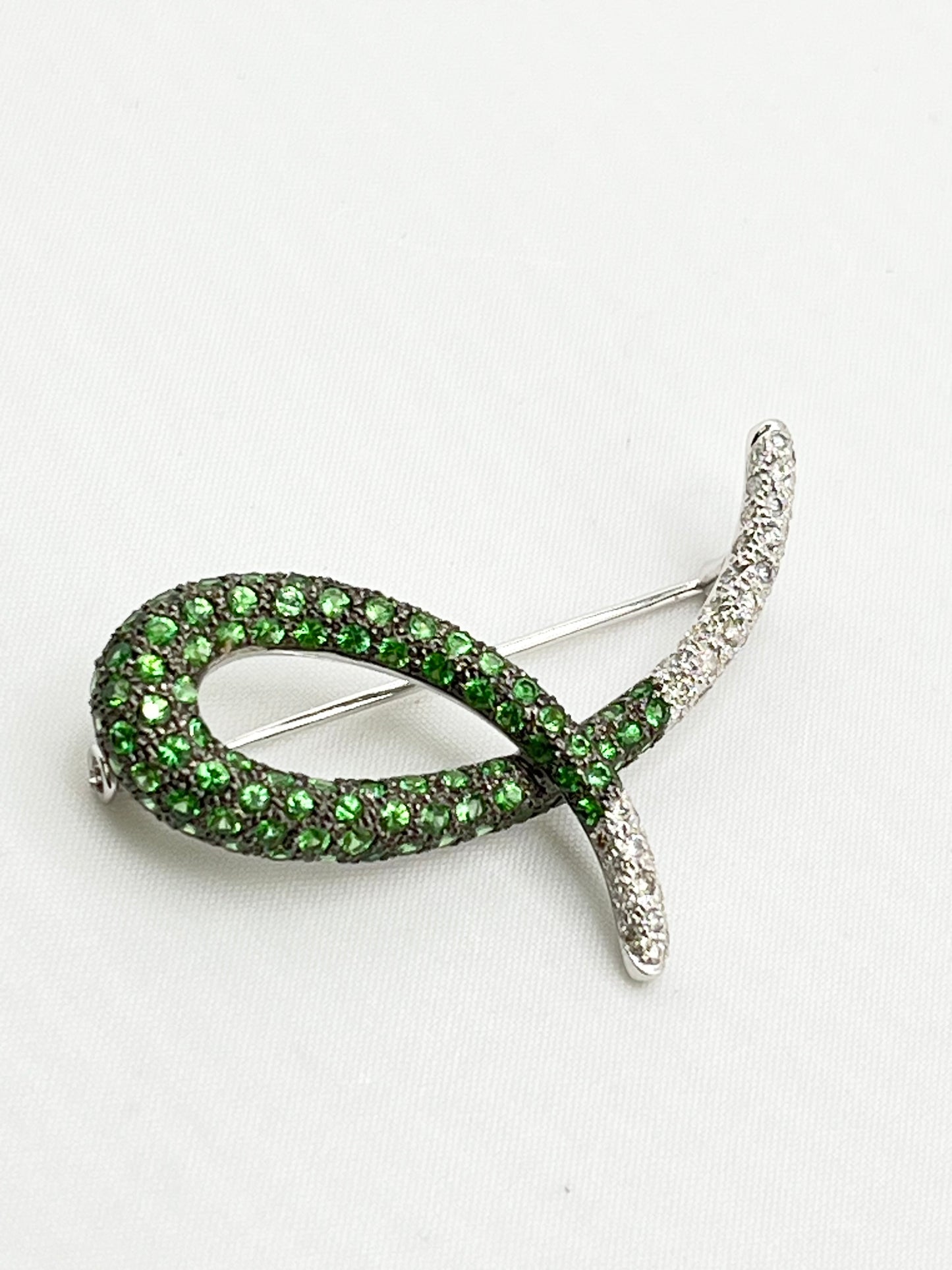 18KT White Gold Le Vian Diamond & Tsavorite Brooch