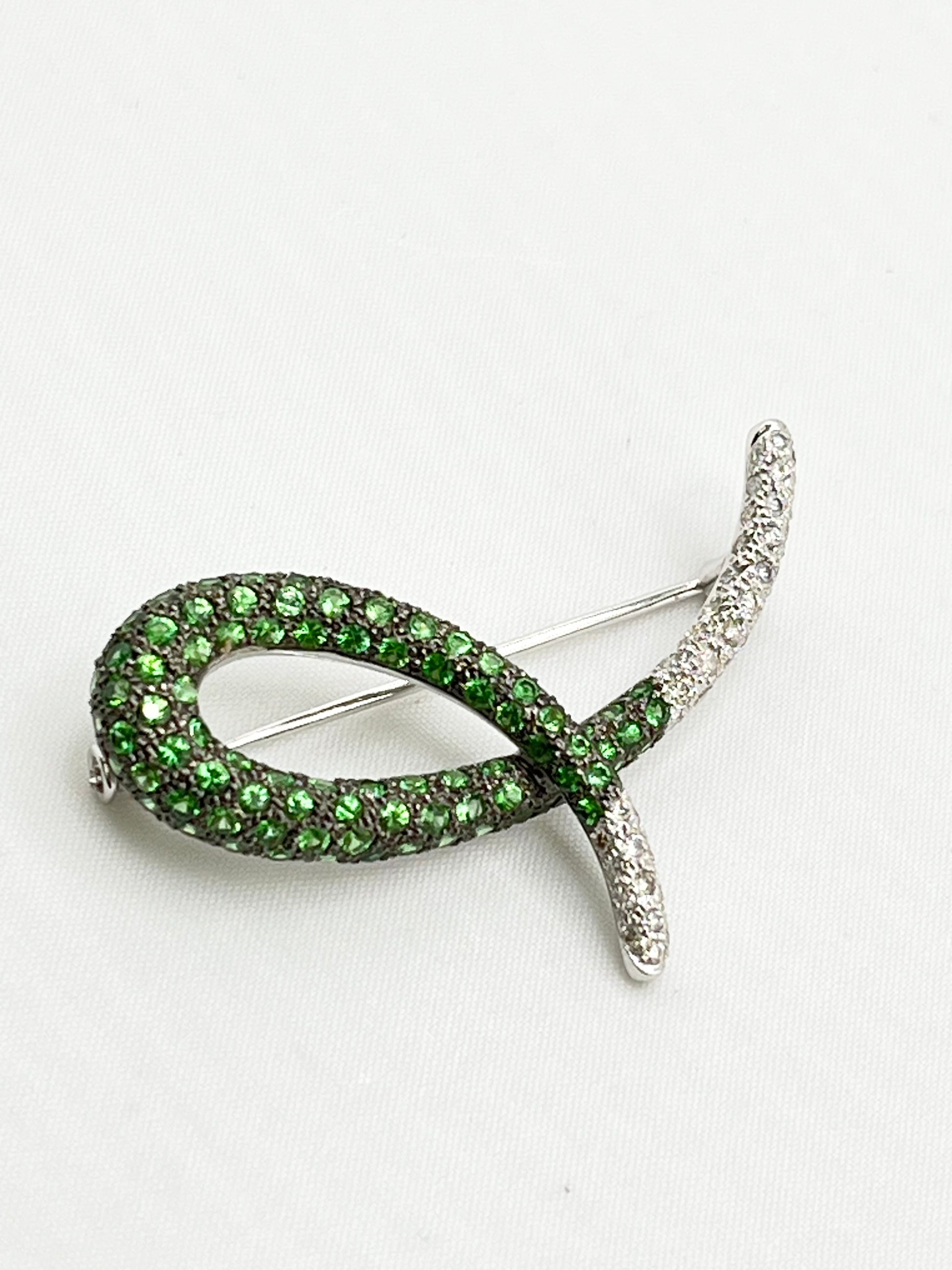18KT White Gold Le Vian Diamond & Tsavorite Brooch