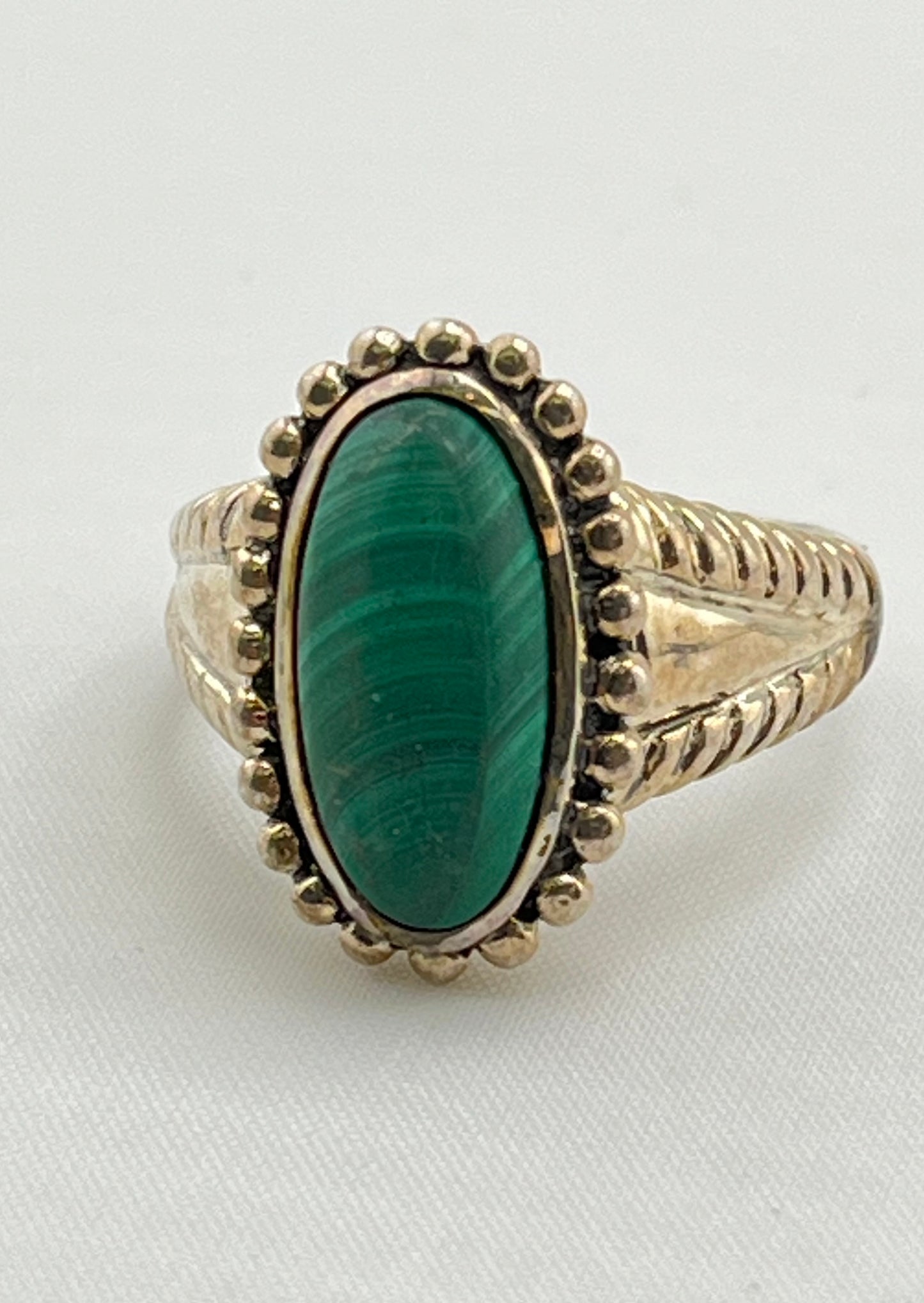 925 Sterling Silver Navajo Style Oval Malachite Ring