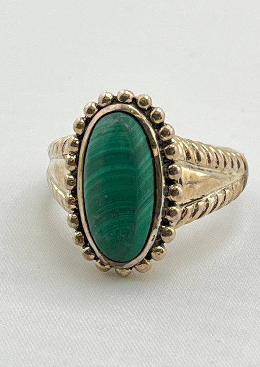 925 Sterling Silver Navajo Style Oval Malachite Ring
