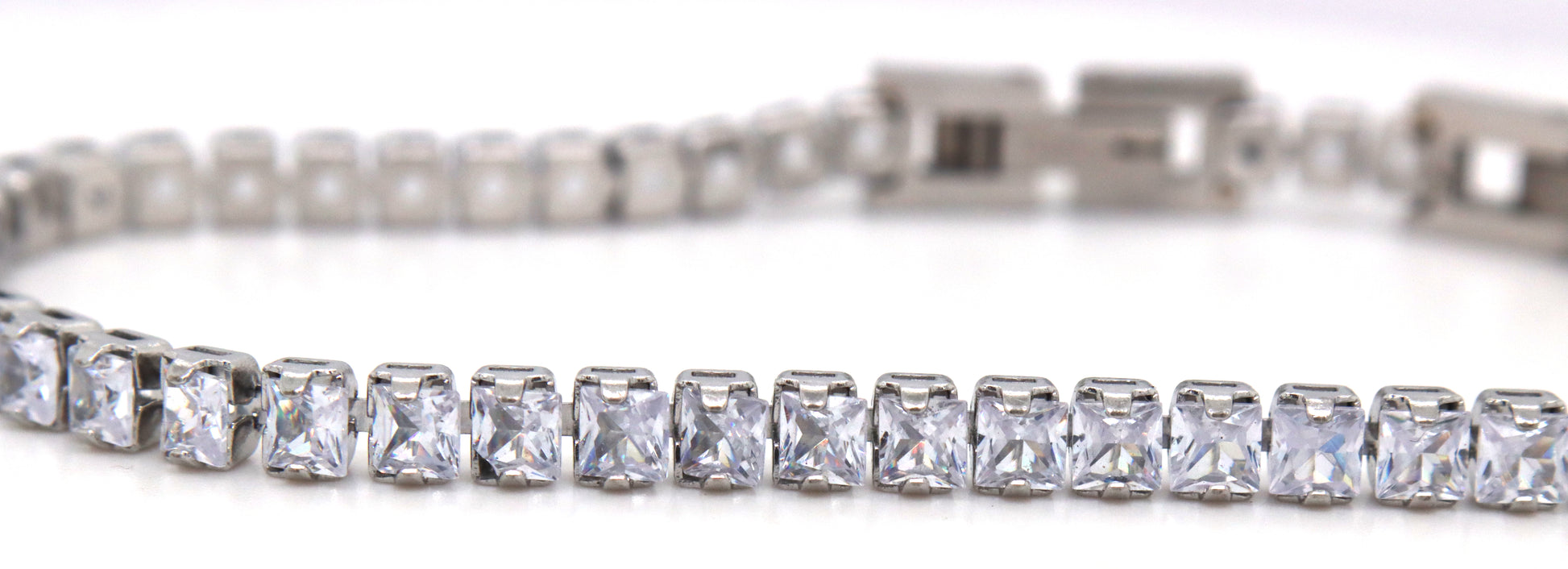 Stainless steel princess cut glass link bracelet