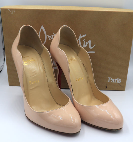 Christian Louboutin Hot Chick Scallop Pointed Toe Pump